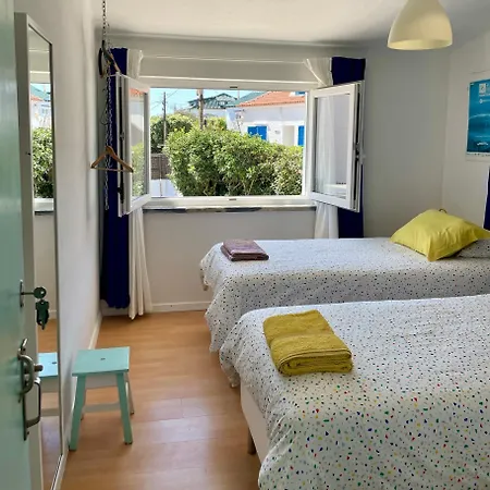 Hostel Native Surfhouse Praia da Lourinhã
