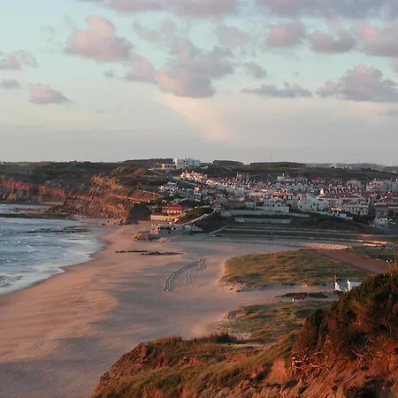 Hostel Native Surfhouse Praia da Lourinhã