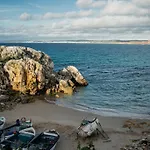 Native Surfhouse Praia da Lourinhã