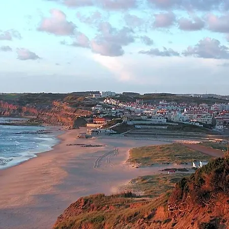 Native Surfhouse * Praia da Lourinhã
