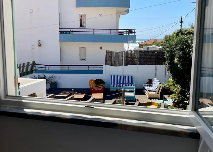 Native Surfhouse بيت شباب *