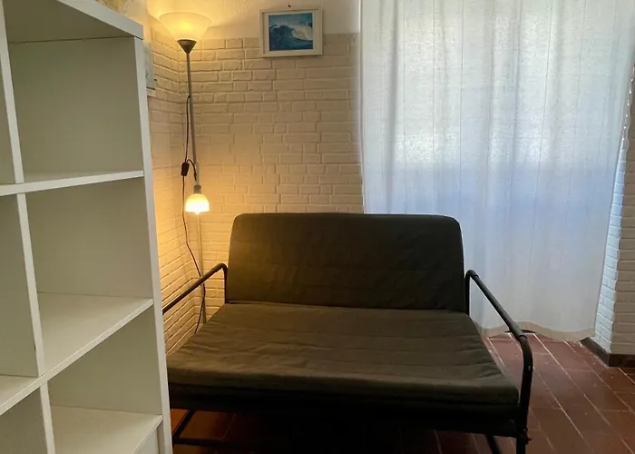 אכסניה Native Surfhouse *
